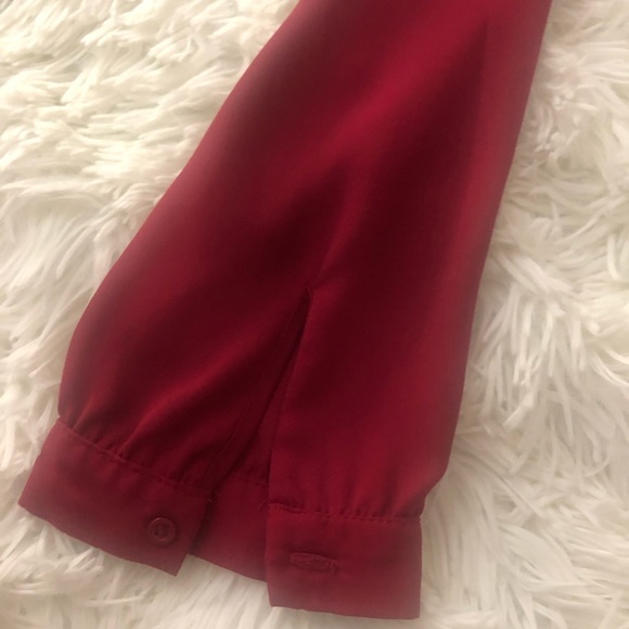 Small Dark Red V-Neck Shirt - Picture 3 of 5